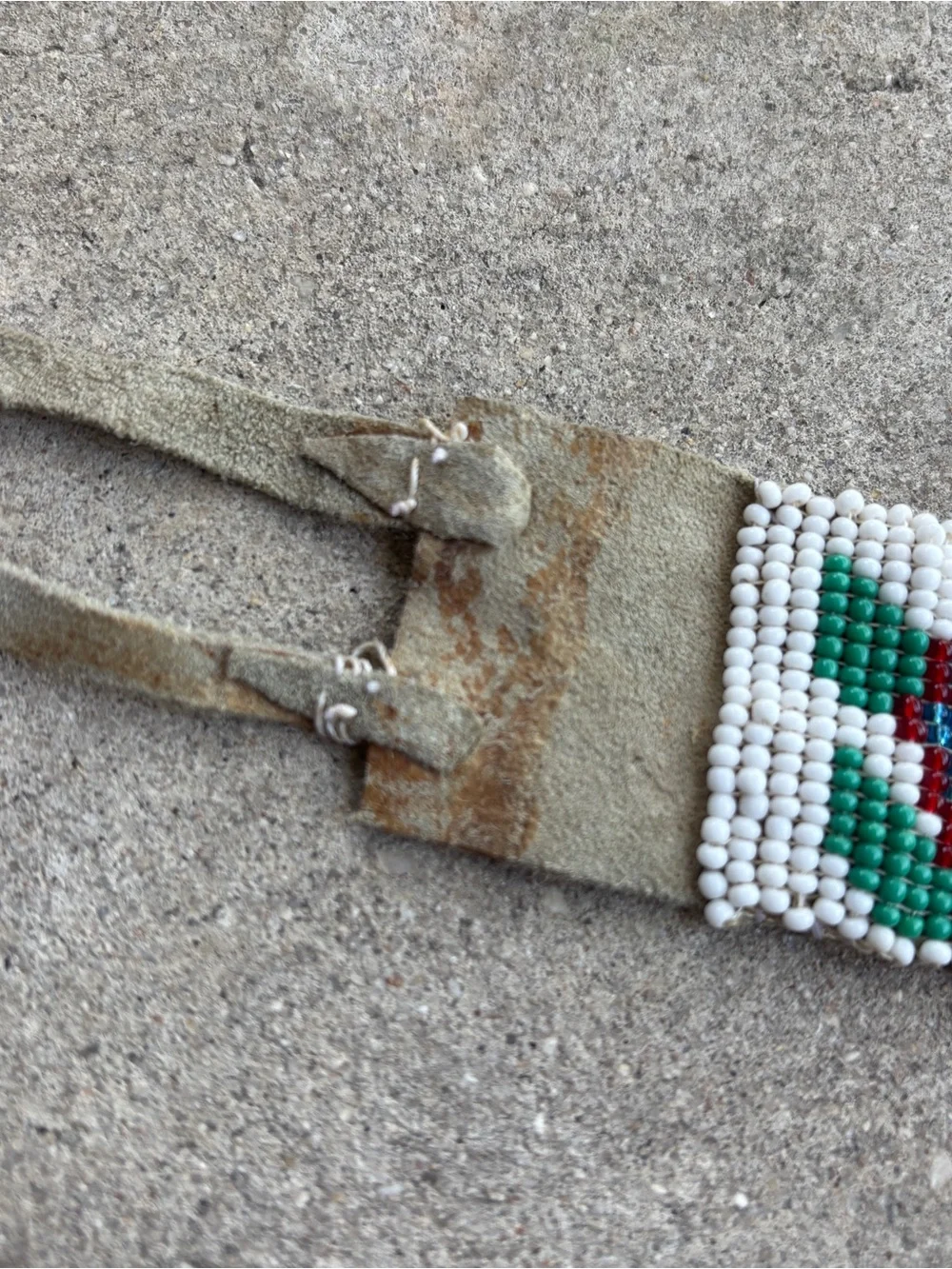 Handmade, gorgeous Indigenous/ Native beaded Roses Belt